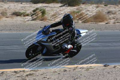 media/Jan-14-2024-SoCal Trackdays (Sun) [[2e55ec21a6]]/Turn 10 Inside (110pm)/